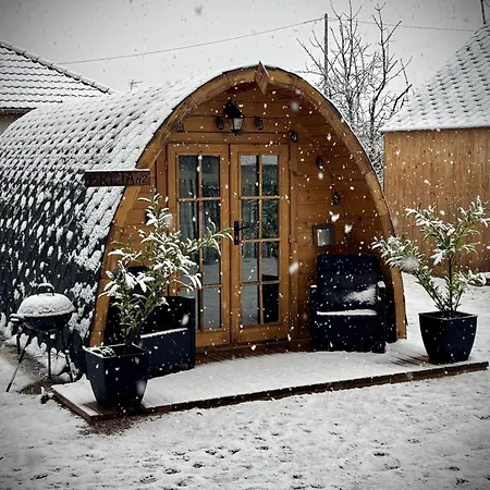 Les Chalets Du Parc Saint-Eulien Exterior photo